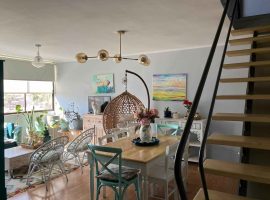 EDIFICIO LASTARRIA/HERMOSO Y RENOVADO DEPARTAMENTO DUPLEX